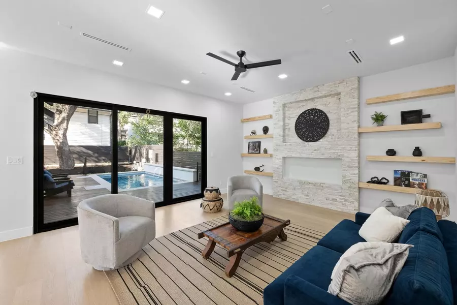 2201 Arpdale ST, Austin, TX 78704