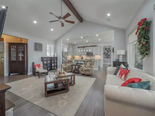 Marble Falls, TX 78654,504 Cedar Mountain DR