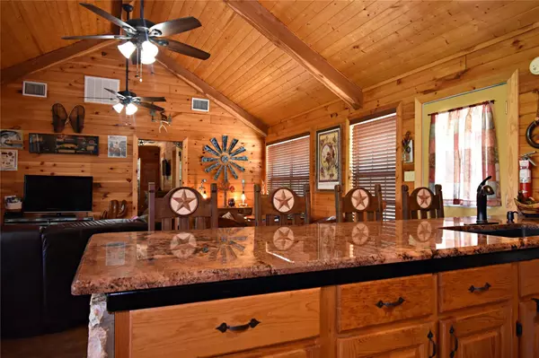 Concan, TX 78838,416 Canyon Oaks DR