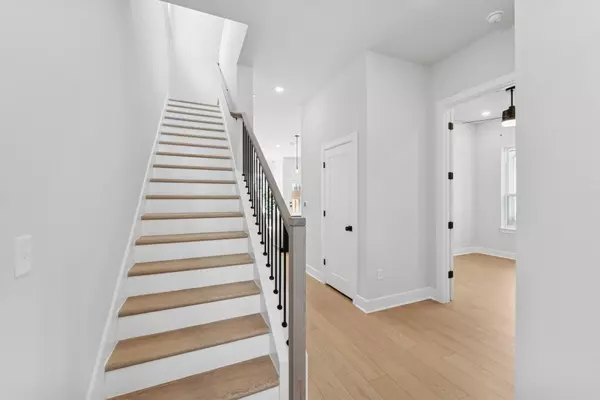 Austin, TX 78747,5509 Forks RD