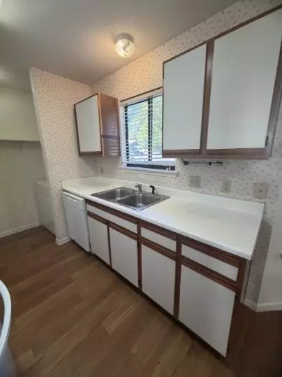 Lockhart, TX 78644,728 W San Antonio ST #104 A