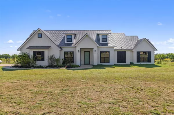 Jarrell, TX 76537,1652 County Road 307