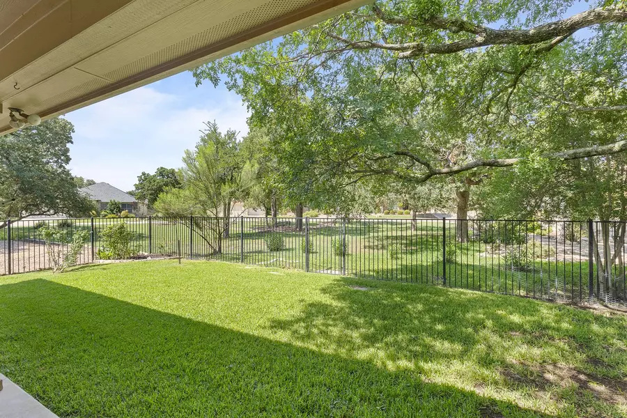1005 Fort Davis ST, Georgetown, TX 78633