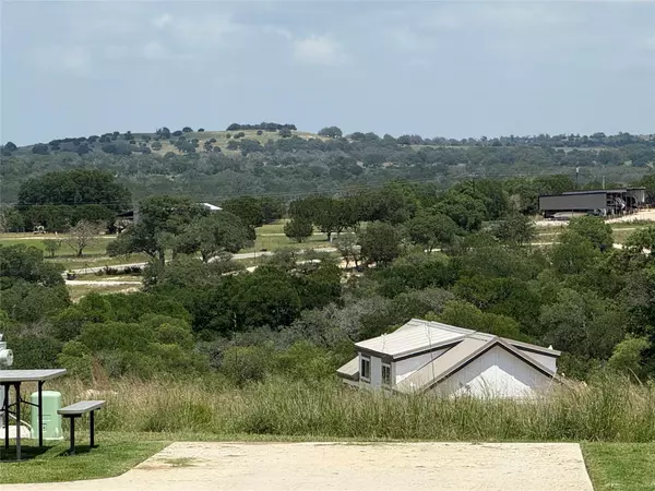 Fredericksburg, TX 78624,5386 Ranch Road 1376 #210