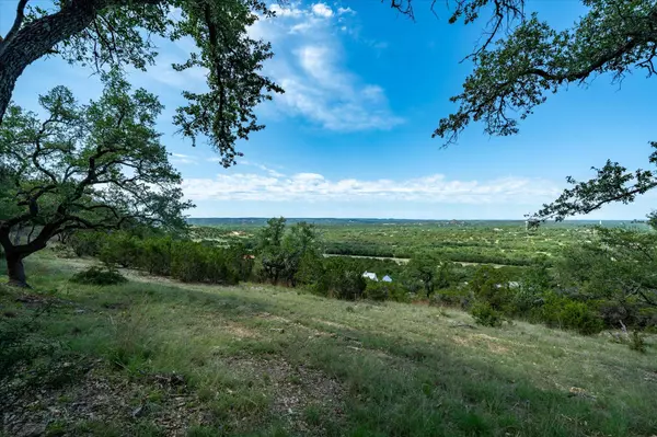 Wimberley, TX 78676,476 MOONRIDGE LN