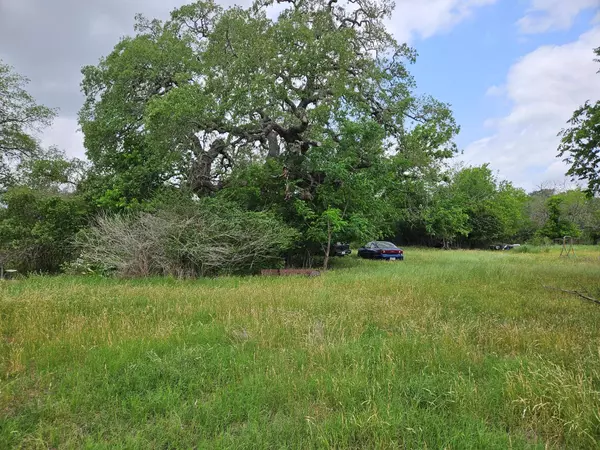 Luling, TX 78648,302 San Marcos HWY