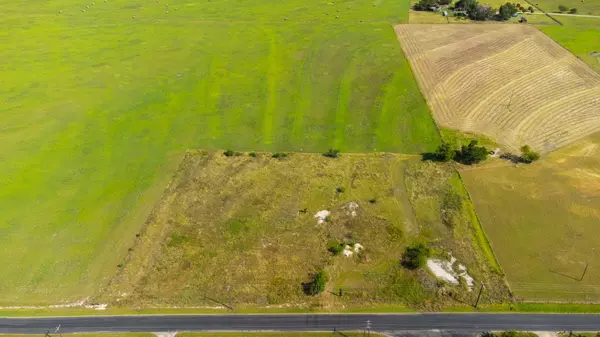 Jarrell, TX 76537,1499 CR 311 DR