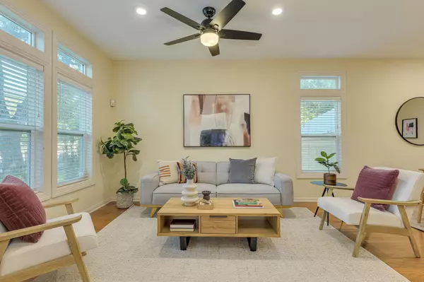 Austin, TX 78722,2005 E 21st ST