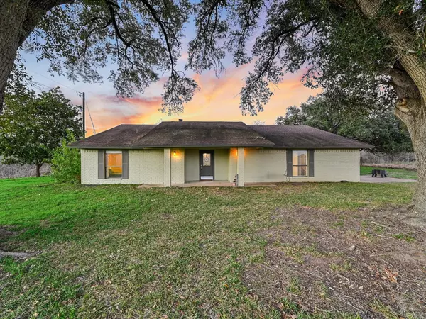Smithville, TX 78957,148 Highway 71 E