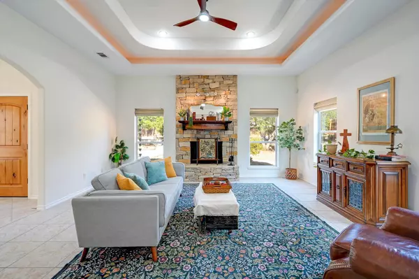 45 Longbow Ln LN, Wimberley, TX 78676