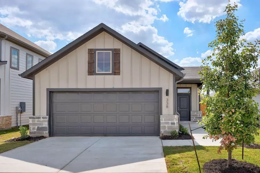 338 Bendecido LOOP, Elgin, TX 78621