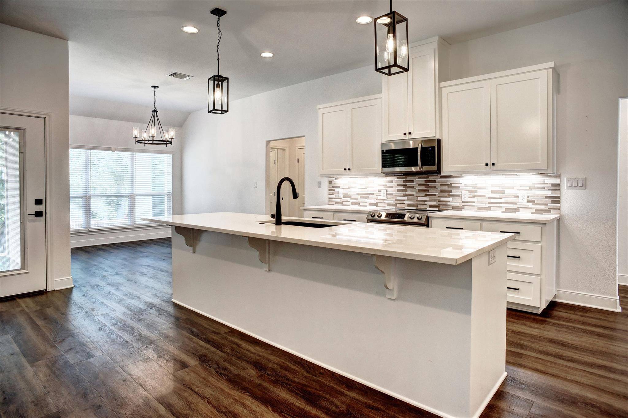 Bastrop, TX 78602,102 Kaena LN
