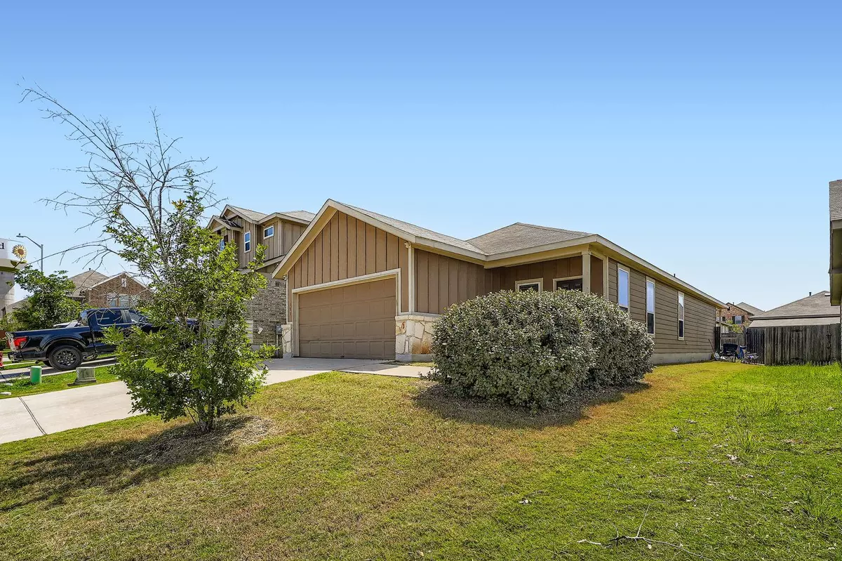 Buda, TX 78610,175 Eves Necklace DR