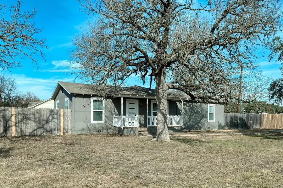 520 W FM 243, Bertram, TX 78605