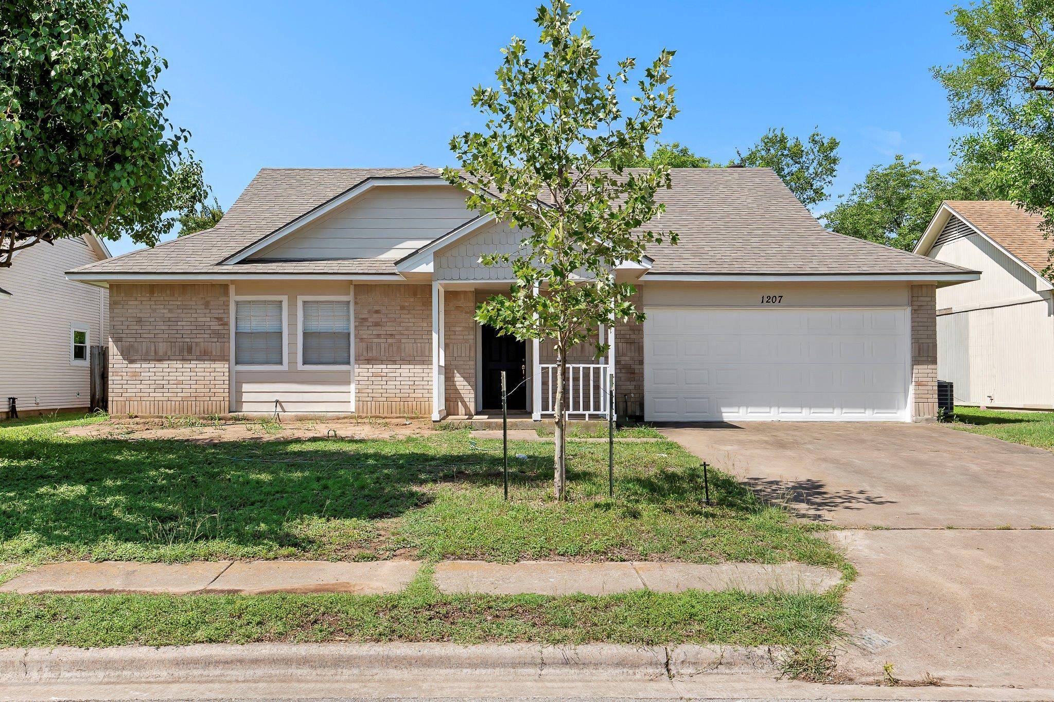 1207 York Castle DR, Pflugerville, TX 78660