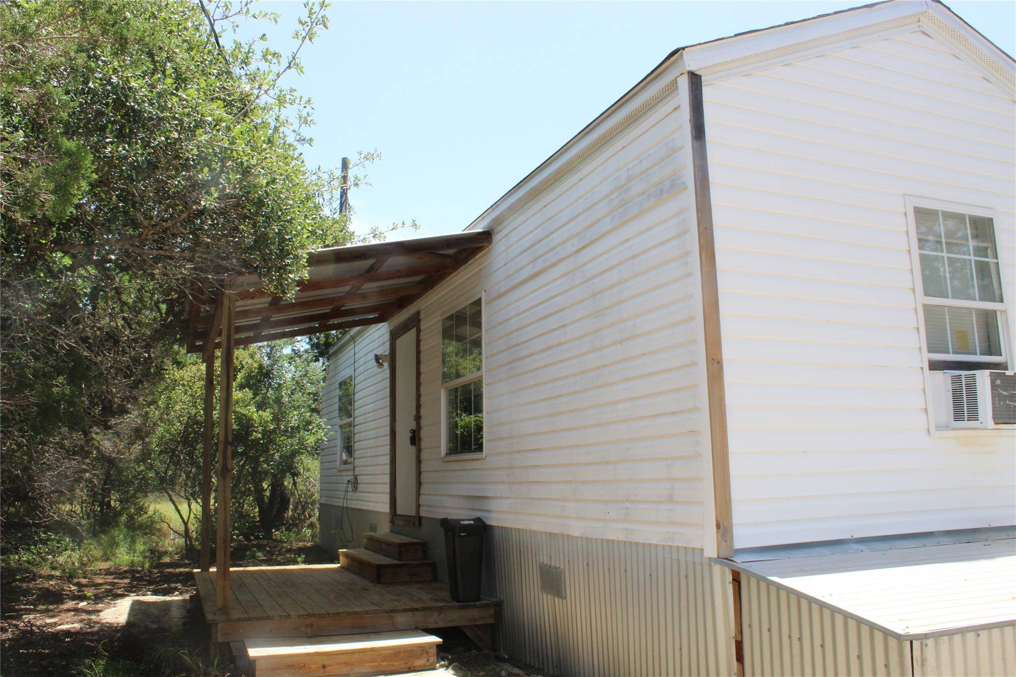 895 Fischer Store RD #D1, Wimberley, TX 78676