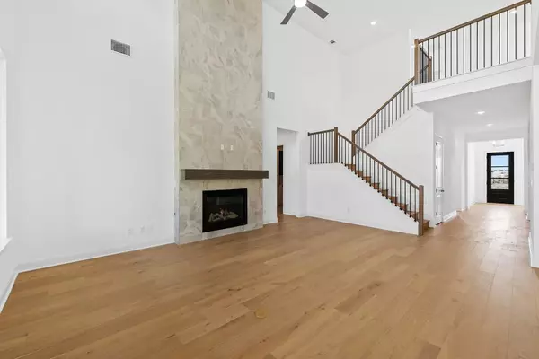 Liberty Hill, TX 78642,905 South Hemingway LOOP