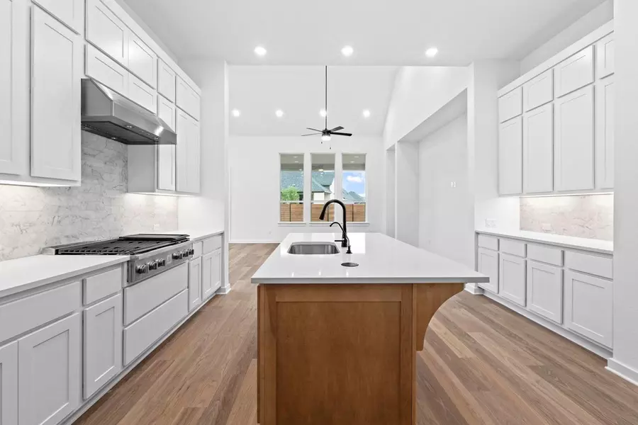 2113 Tobiano TRCE, Georgetown, TX 78633