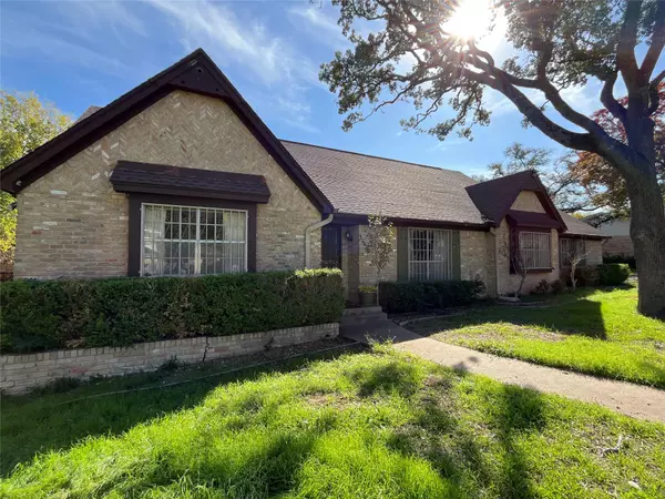 Austin, TX 78746,311 Laurelwood TRL