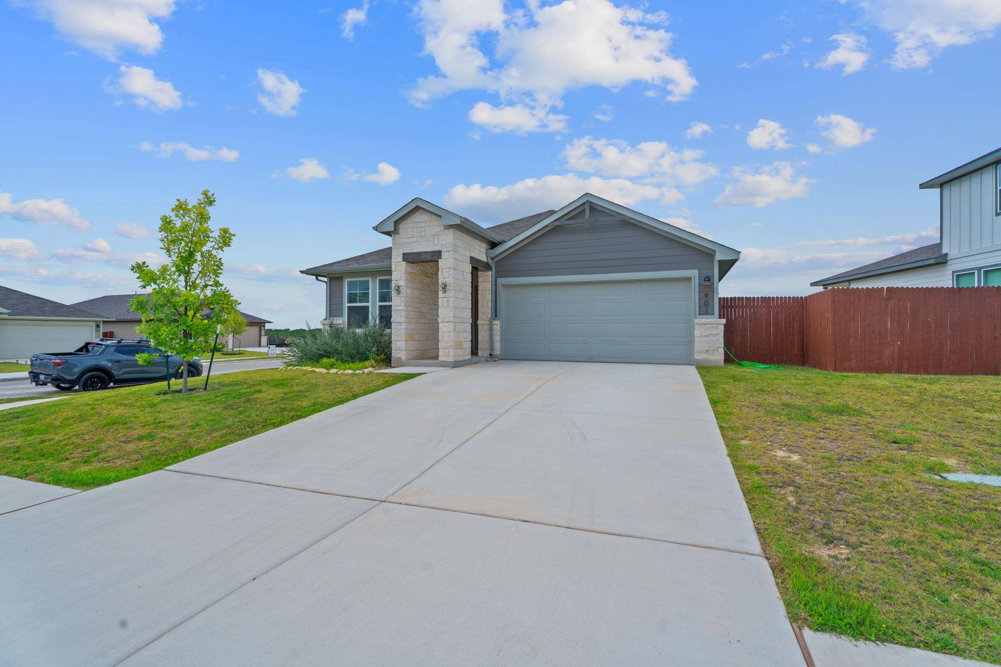 Liberty Hill, TX 78642,601 S Loriner WAY