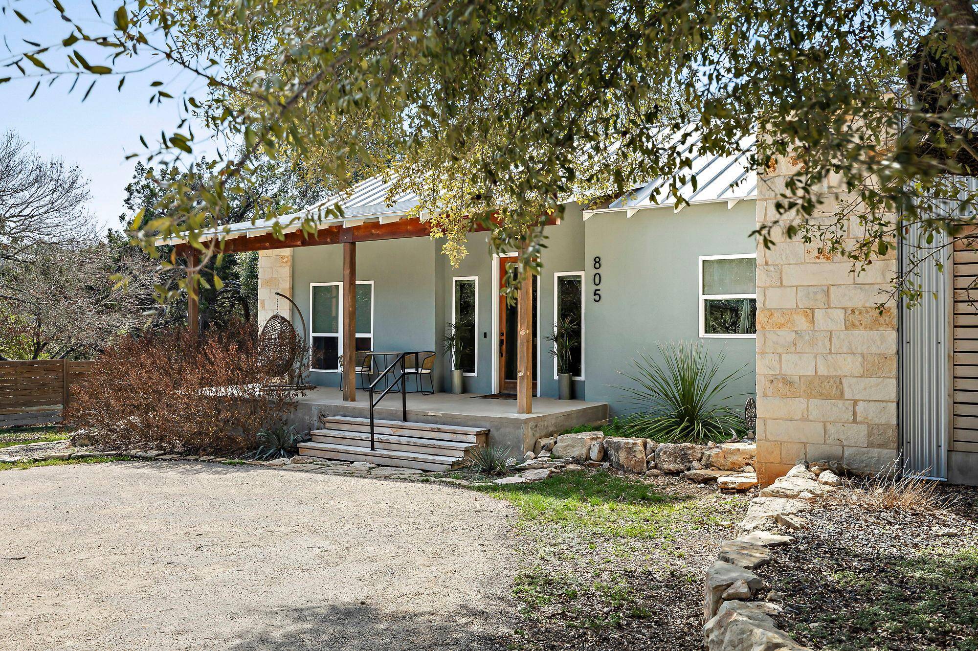 805a Gallagher DR, Canyon Lake, TX 78133