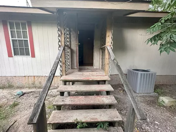 Granger, TX 76530,303 S Granger ST