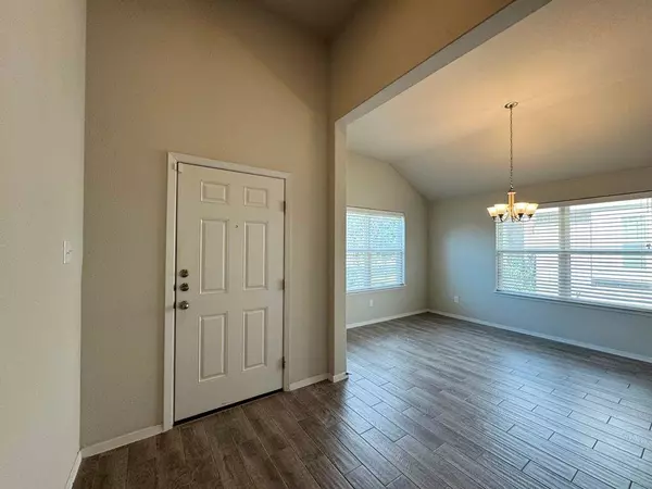 Bastrop, TX 78602,295 Rimrock CT