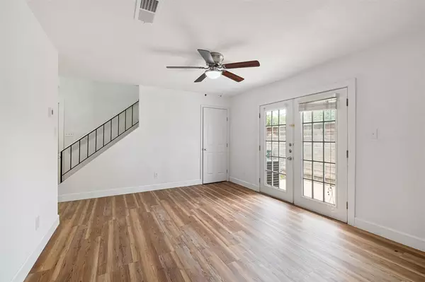 Austin, TX 78741,2217 Mission Hill DR #D