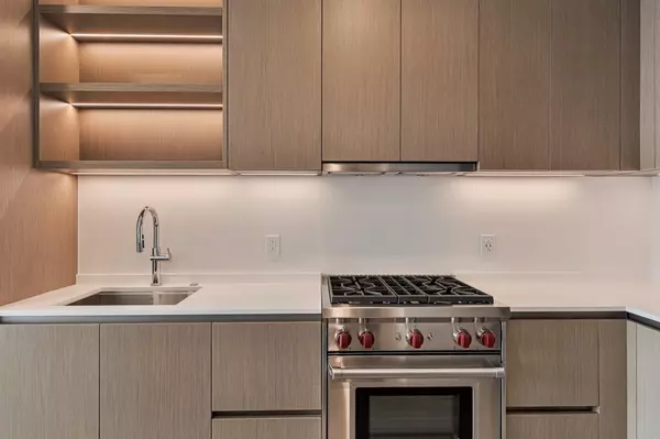 Austin, TX 78701,610 Davis ST #4906