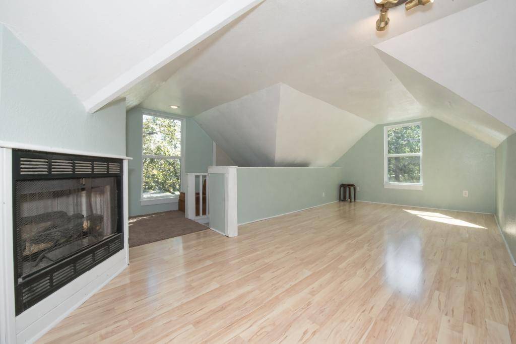 514 E 38th ST #C, Austin, TX 78705