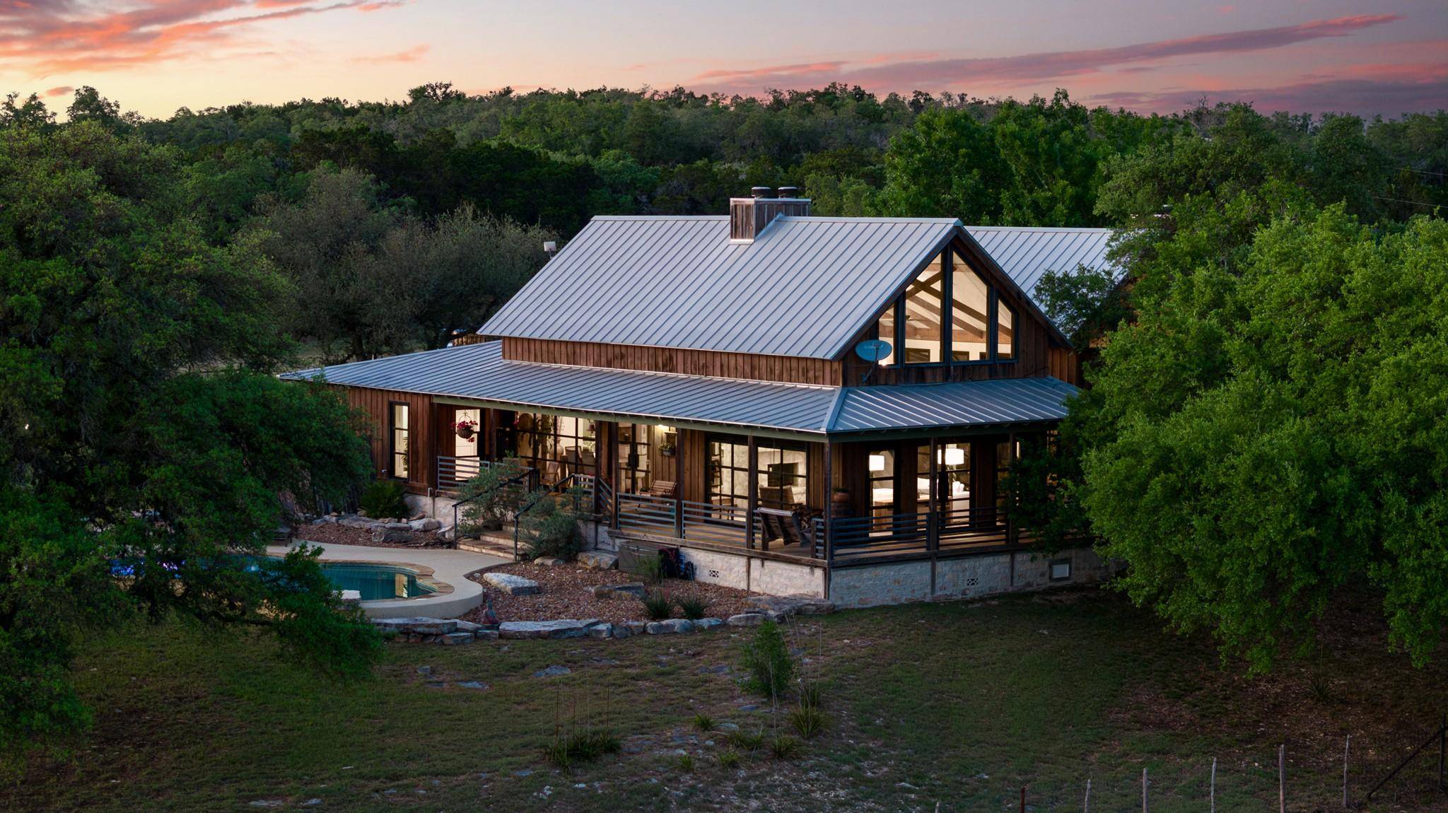 110 Clear Pond CT, Spring Branch, TX 78070