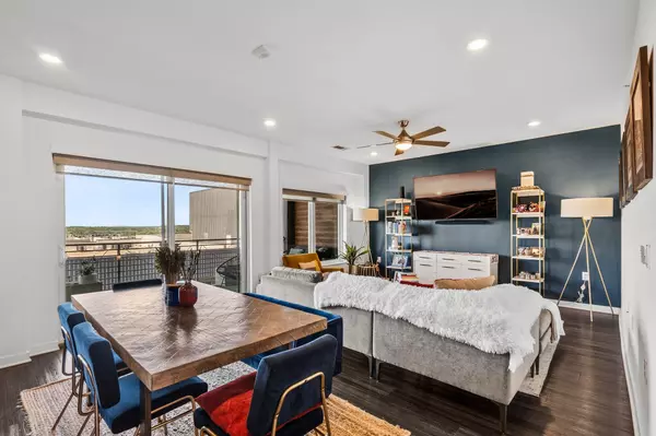 Austin, TX 78745,4361 S Congress Ave #636