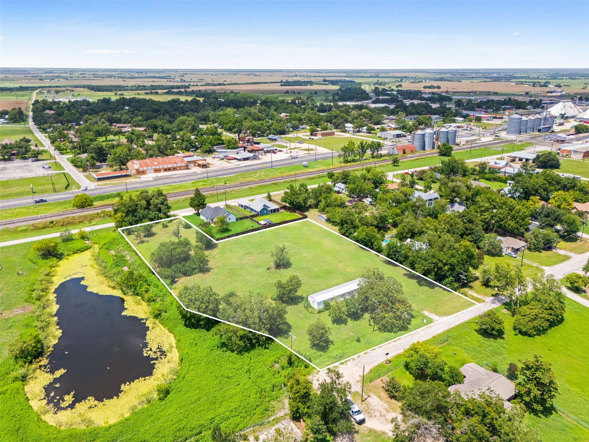 Thorndale, TX 76577,402 W Salty ST