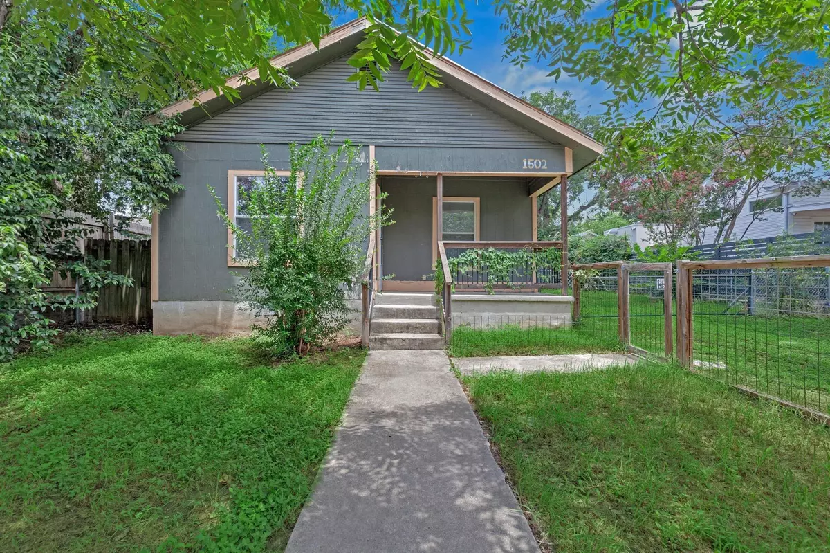 Austin, TX 78702,1502 E 13th ST