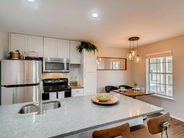 Austin, TX 78705,910 Duncan LN #16