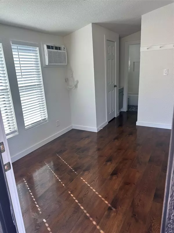 Austin, TX 78702,3019 E 12th ST