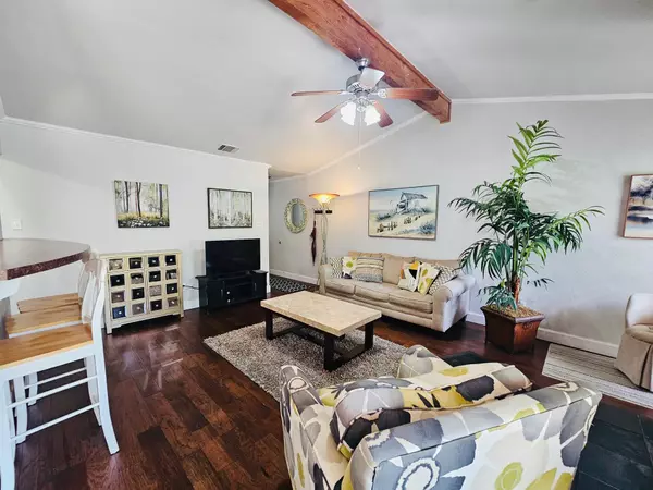 5107 Leralynn ST #304, Austin, TX 78751