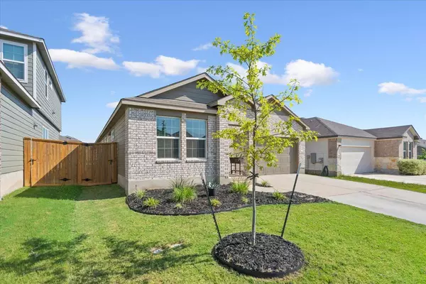 Jarrell, TX 76537,104 Rowdy Yates WAY