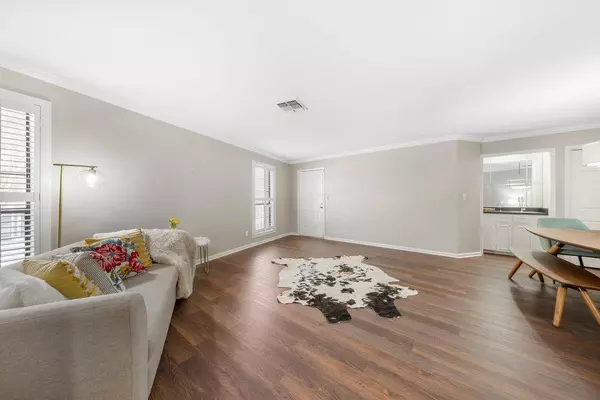 San Antonio, TX 78209,201 Ellwood ST #111