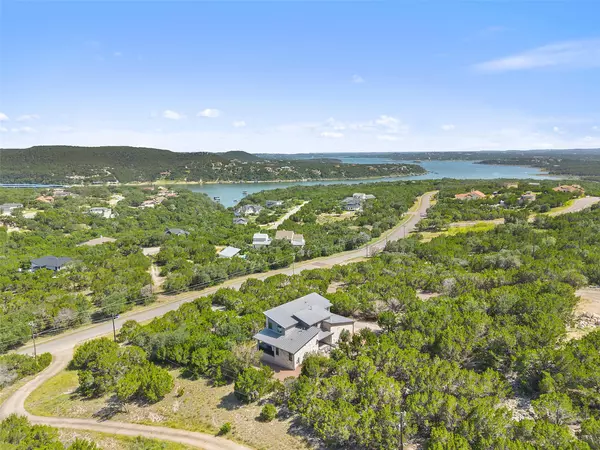 17644 W Reed Parks RD, Jonestown, TX 78645