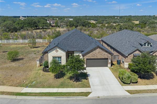 604 Academy Oaks DR, San Marcos, TX 78666