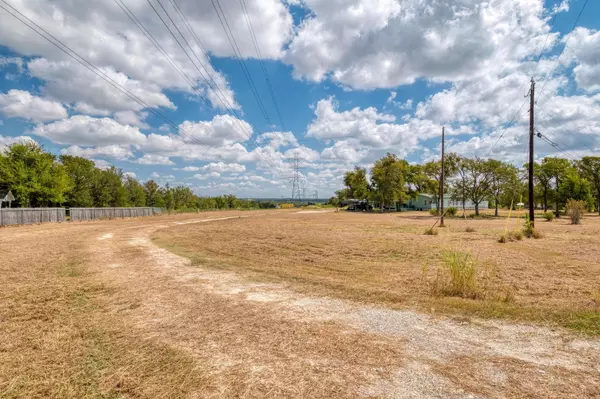 Elgin, TX 78621,150 Uriah DR
