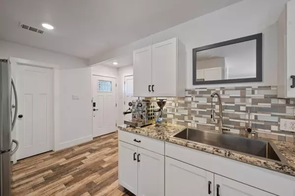 Leander, TX 78641,712 Ruby Isle DR