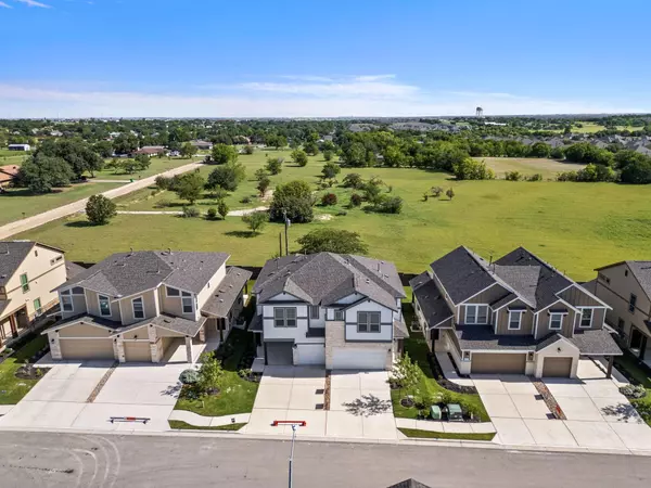 2204B Cornfield DR, Pflugerville, TX 78660
