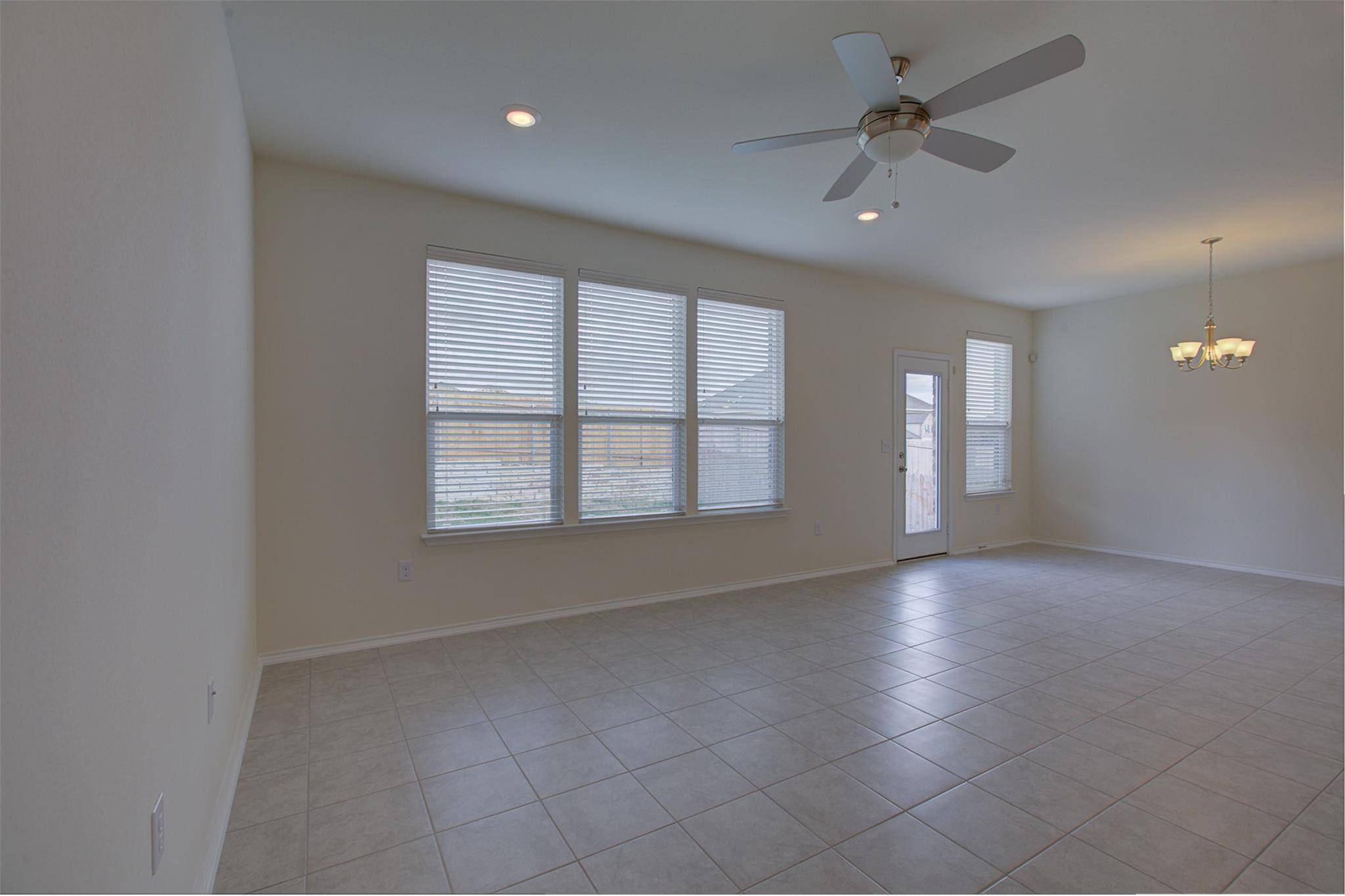 Austin, TX 78744,7517 Ballydawn DR