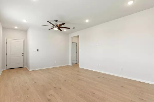 Kyle, TX 78640,108 Tenny LN