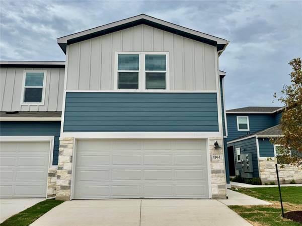 134 Cinnabar LN #1, Kyle, TX 78640