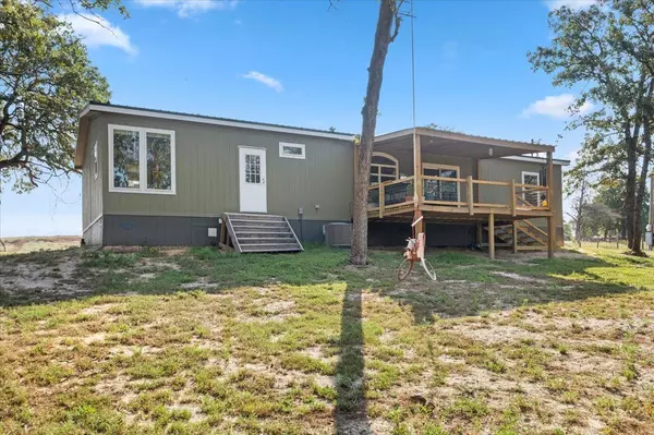 5040 County Road 320, Rockdale, TX 76567