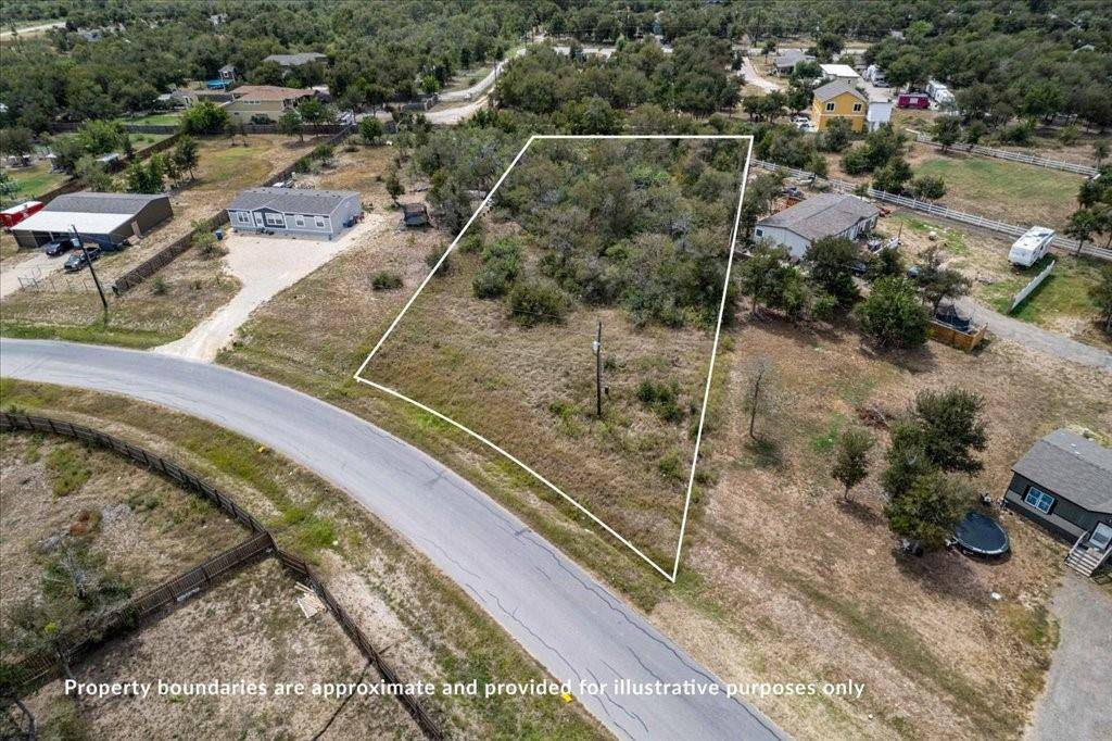 134 Diamante DR, Del Valle, TX 78617