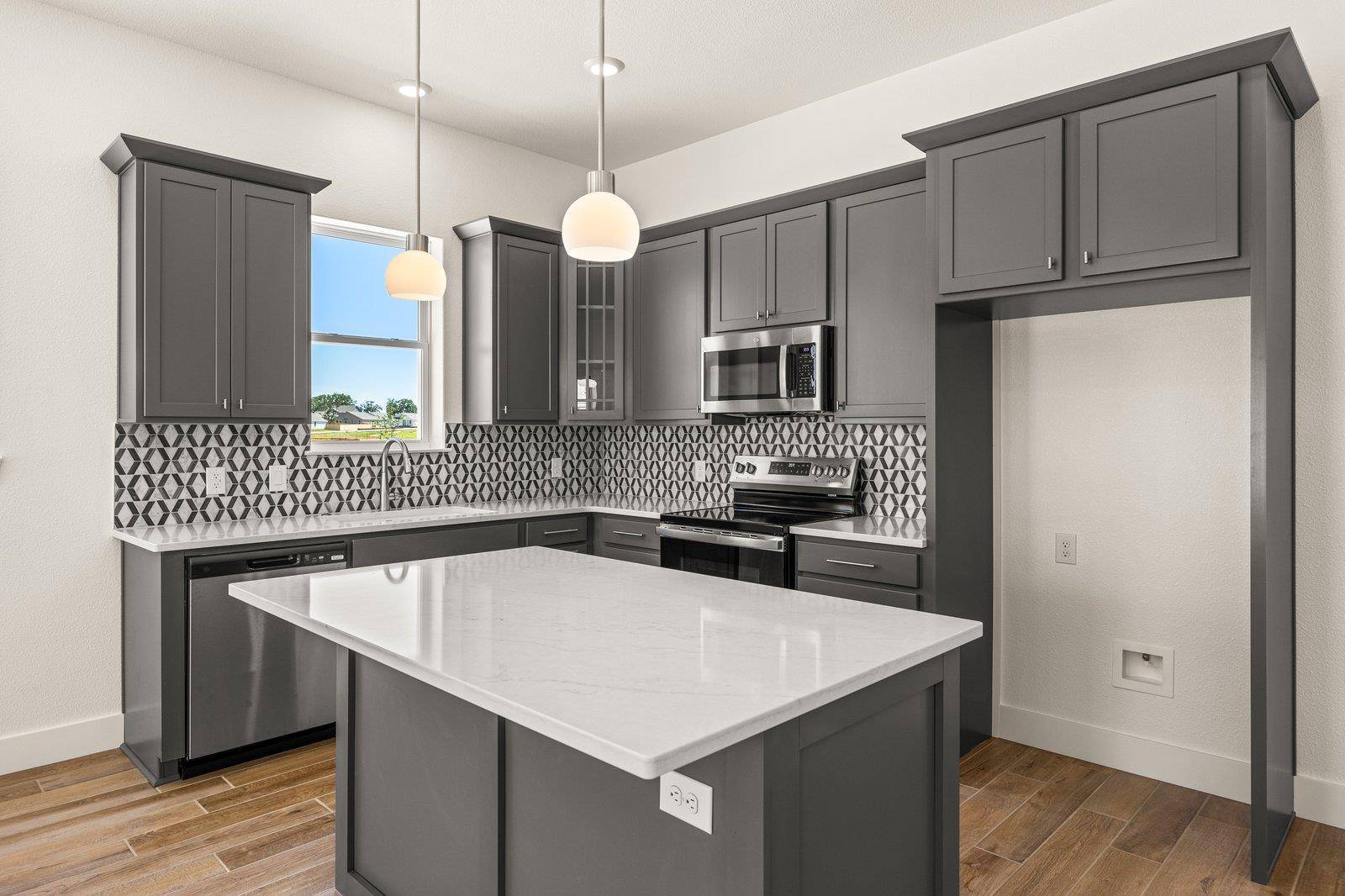Fredericksburg, TX 78624,802 S Creek ST #121